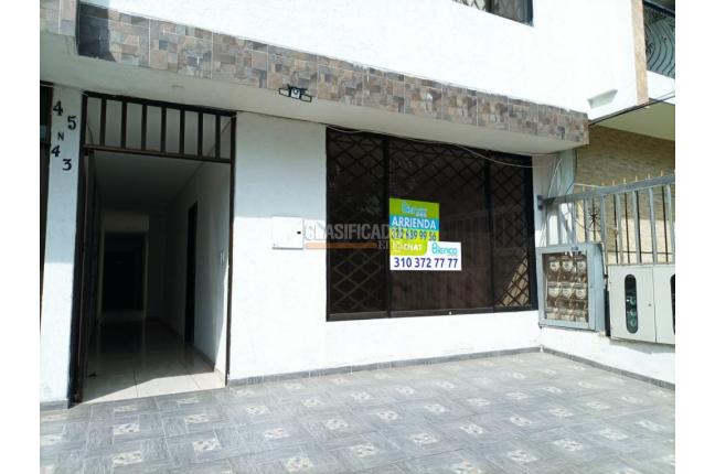 Oficinas y Consultorios, Alquiler en La Flora