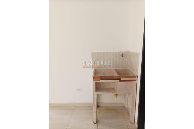 Oficinas y Consultorios, Alquiler, La Flora - $1.000.000