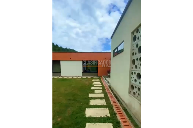 Fincas y Casas Campestres, Venta, Buga - $1.100.000.000