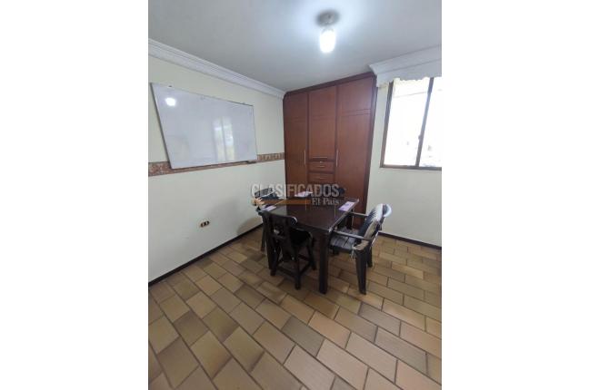 Apartamentos, Venta, Primero de Mayo - $275.000.000