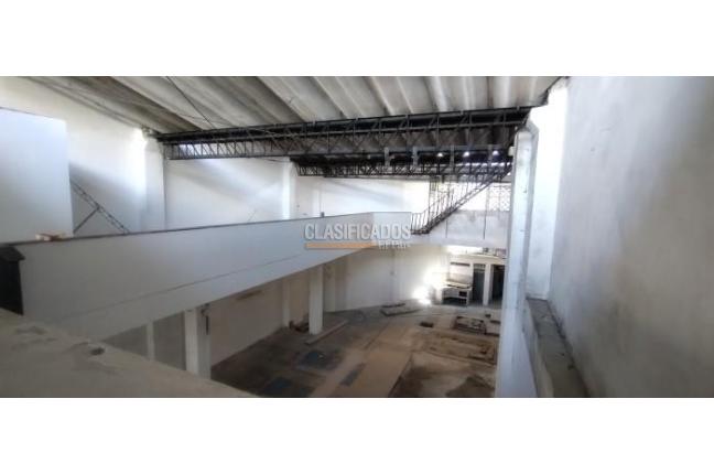 Locales y Bodegas, Venta, San Vicente - $2.100.000.000