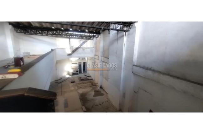 Locales y Bodegas, Venta, San Vicente - $2.100.000.000