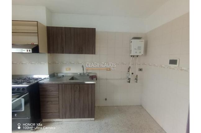 Apartamentos, Alquiler, Ciudad Jardín - $1.600.000