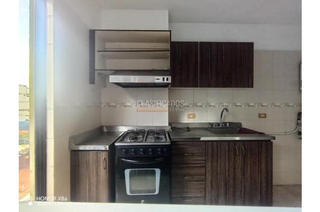Apartamentos, Alquiler, Ciudad Jardín - $1.600.000