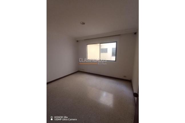 Apartamentos, Alquiler, Ciudad Jardín - $1.600.000