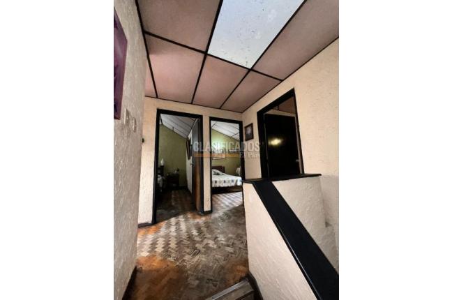 Casas, Venta, La Merced - $490.000.000