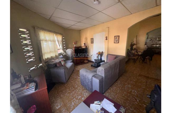 Casas, Venta, La Esmeralda - $440.000.000