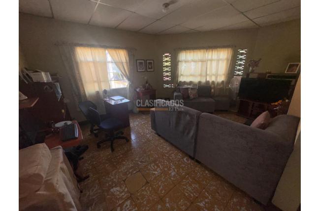 Casas, Venta, La Esmeralda - $440.000.000