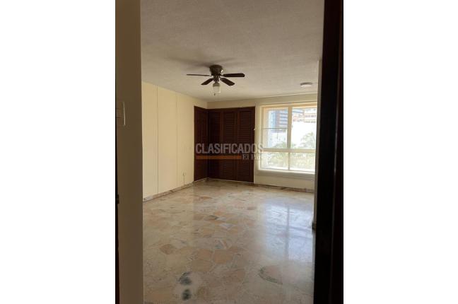 Apartamentos, Venta, Versalles - $650.000.000