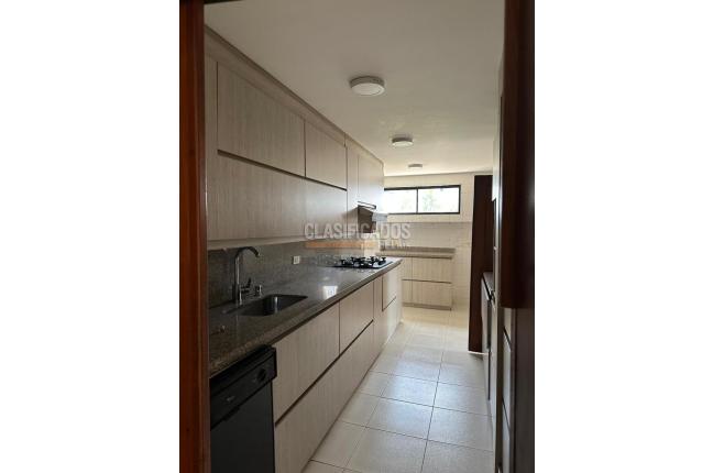 Apartamentos, Venta, Versalles - $650.000.000