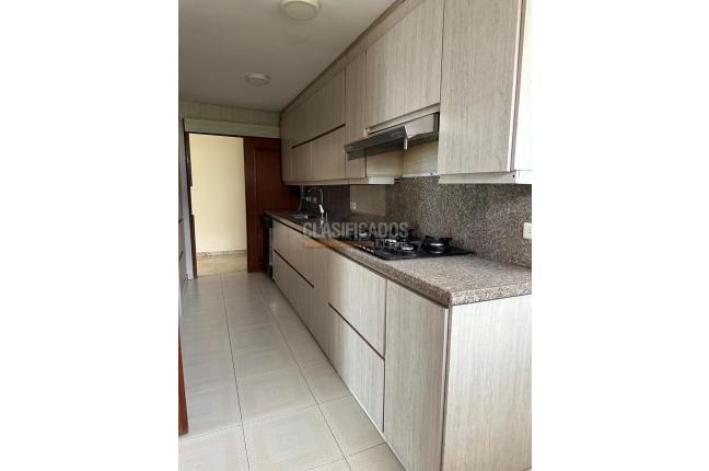 Apartamentos, Venta, Versalles - $650.000.000