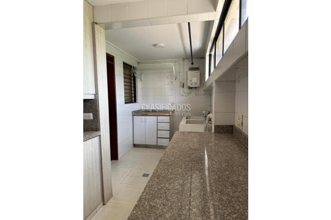 Apartamentos, Venta, Versalles - $650.000.000