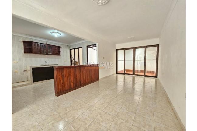 Casas, Alquiler, Ginebra - $1.750.000