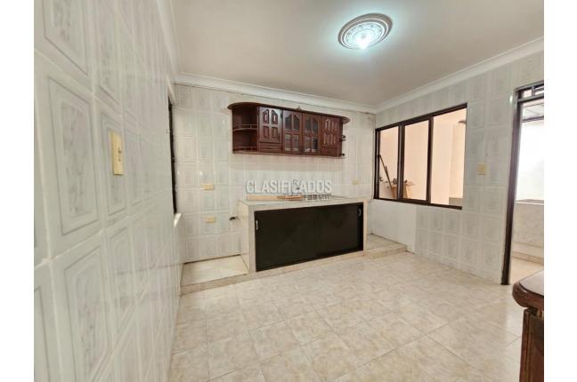 Casas, Alquiler, Ginebra - $1.750.000