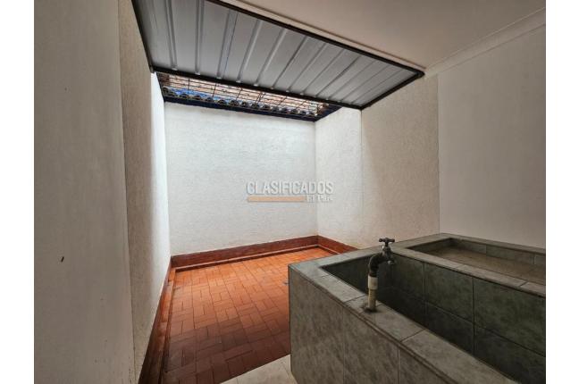 Casas, Alquiler, Ginebra - $1.750.000