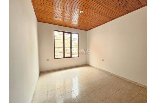 Casas, Alquiler, Ginebra - $1.750.000