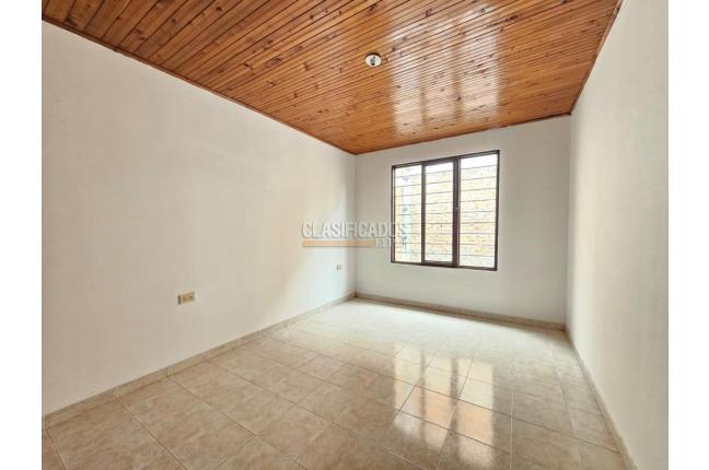 Casas, Alquiler, Ginebra - $1.750.000