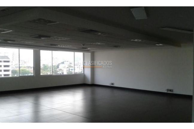 Oficinas y Consultorios, Alquiler en Santa Mónica Norte