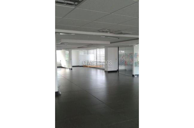 Oficinas y Consultorios, Alquiler, Santa Mónica Norte - $17.800.000