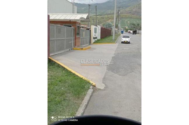 Locales y Bodegas, Venta en Yumbo