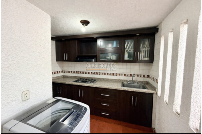 Apartamentos, Venta, Cañaverales - $180.000.000