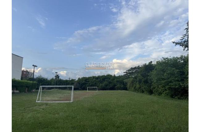 Apartamentos, Venta, Cañaverales - $180.000.000