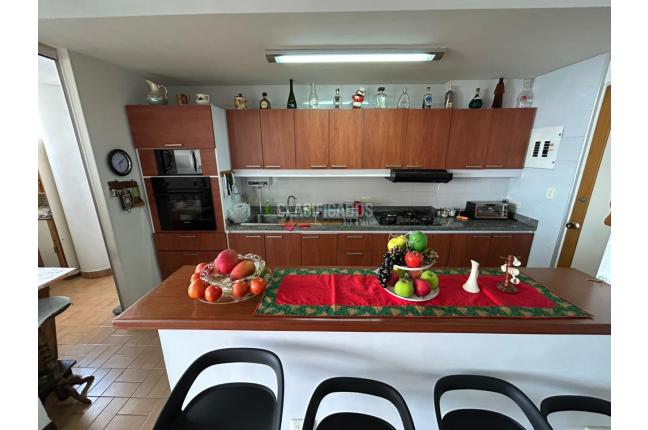 Apartamentos, Venta, Centenario - $440.000.000