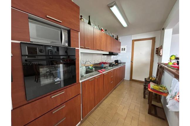 Apartamentos, Venta, Centenario - $440.000.000