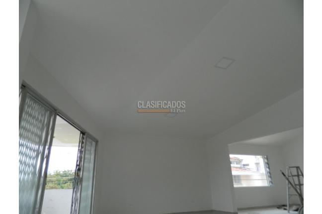 Casas, Alquiler, Cristales - $6.000.000