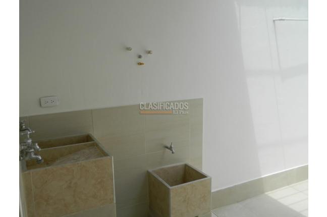 Casas, Alquiler, Cristales - $6.000.000