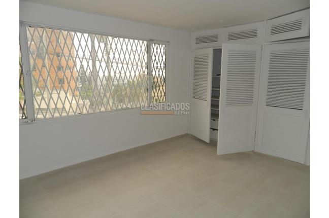 Casas, Alquiler, Cristales - $6.000.000