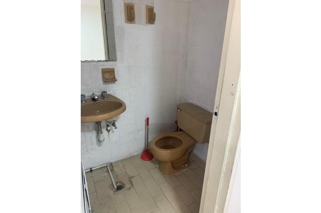 Locales y Bodegas, Venta, Centro Ccial. Pasarela - $495.000.000