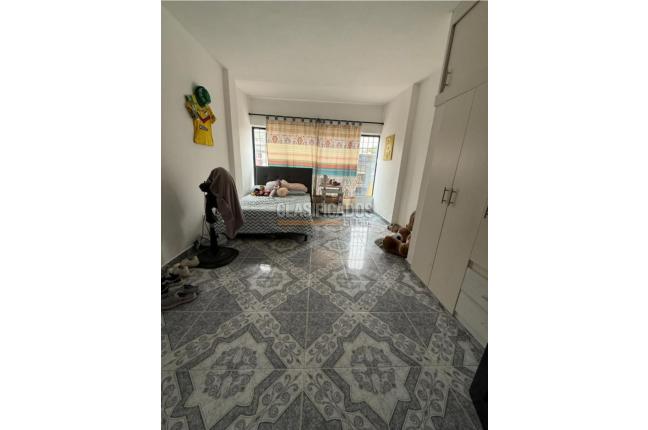 Edificios, Venta en Yumbo