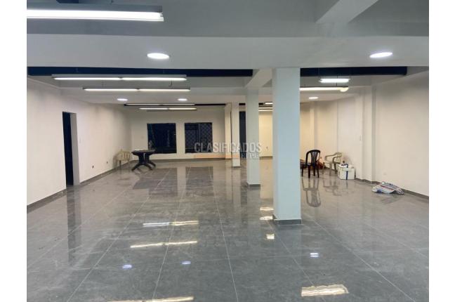 Locales y Bodegas, Alquiler, La Flora - $8.000.000