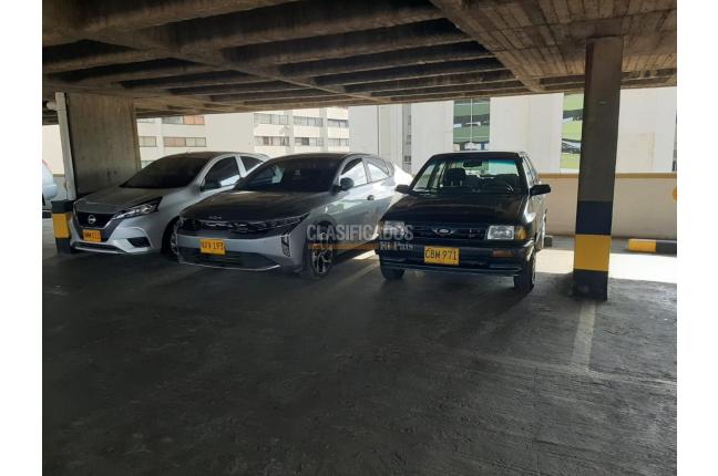 Garajes y Parqueaderos, Venta en San Pedro