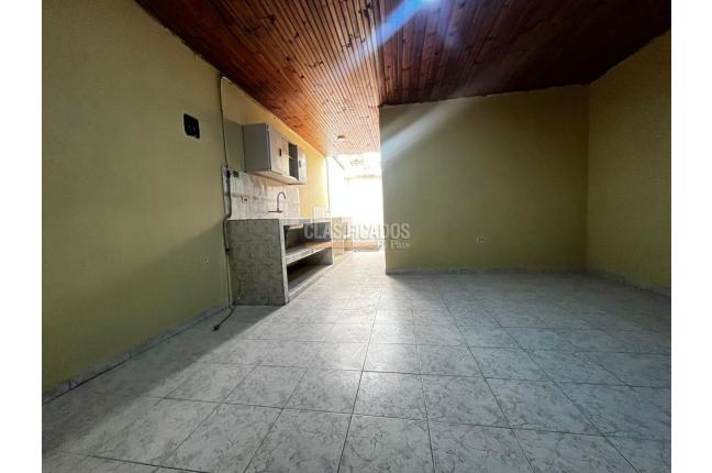 Apartamentos, Alquiler, Floralia - $600.000