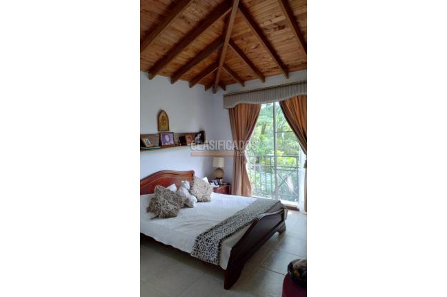 Casas, Venta en Solares de Pance