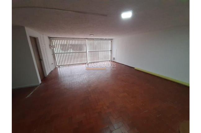 Casas, Alquiler, Cristales - $6.000.000