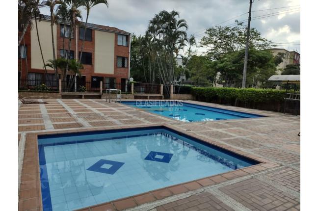 Casas, Venta, Primero de Mayo - $350.000.000