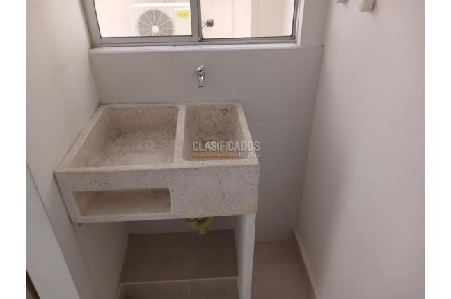 Apartamentos, Alquiler, Prados del Norte - $2.400.000