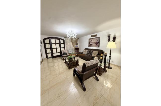 Casas, Venta, Las Quintas de Don Simón - $930.000.000