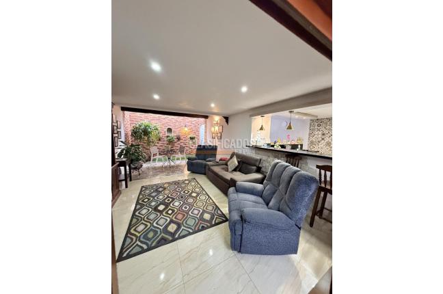 Casas, Venta, Las Quintas de Don Simón - $930.000.000