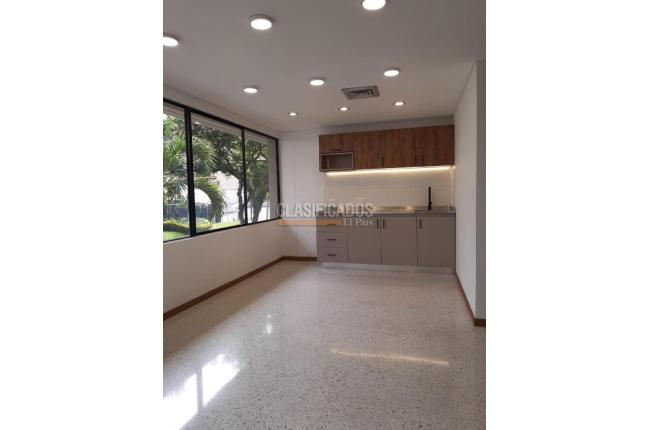 Oficinas y Consultorios, Alquiler, La Flora - $18.900.000