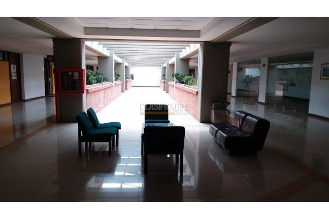 Locales y Bodegas, Alquiler, Chipichape - $4.000.000