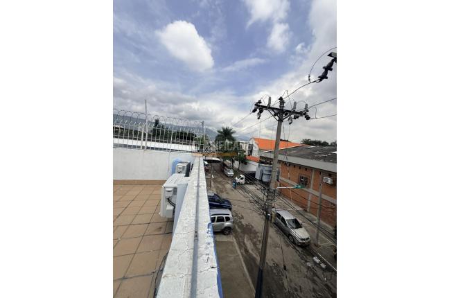 Edificios, Venta, Popular - $900.000.000