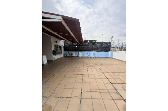 Edificios, Venta, Popular - $900.000.000