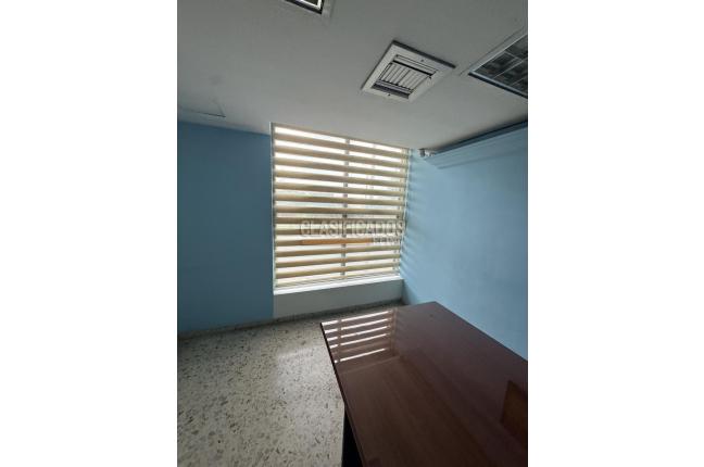 Edificios, Venta, Popular - $900.000.000