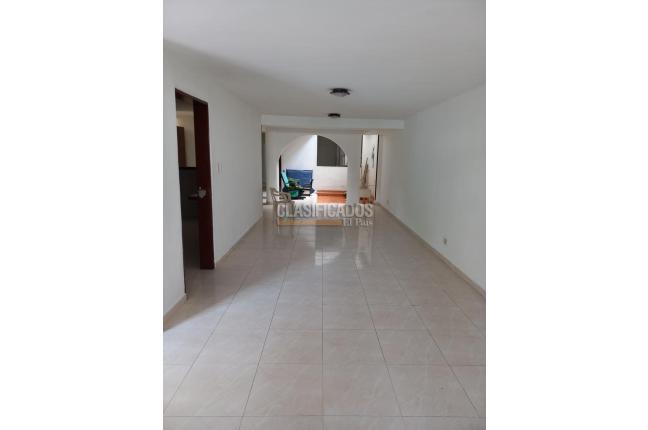 Casas, Alquiler en Ciudad Capri