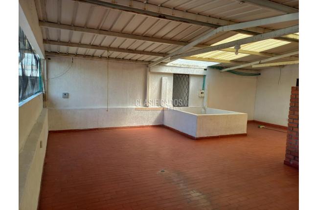 Casas, Alquiler, Ciudad Capri - $4.500.000