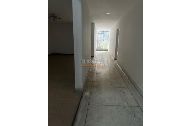 Locales y Bodegas, Alquiler, Versalles - $11.000.000